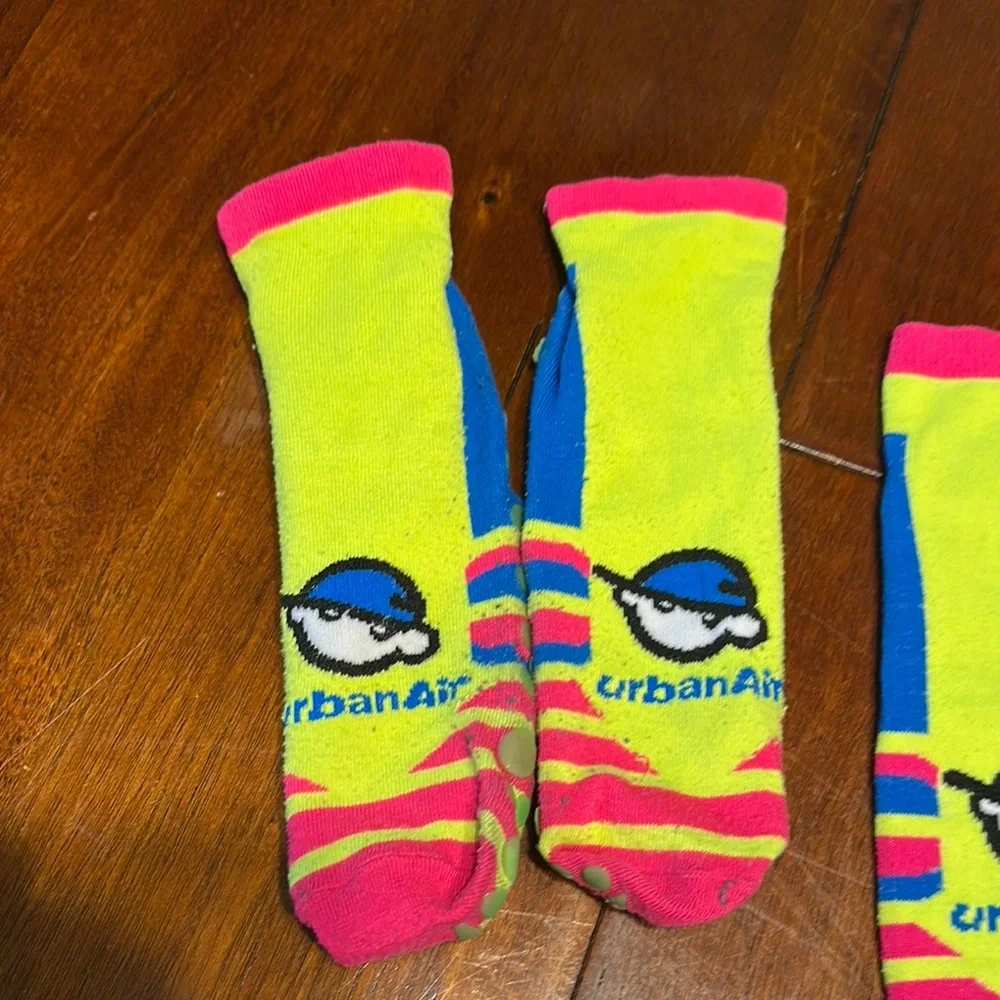 Urban Air Neon Socks - Picture 4 of 6